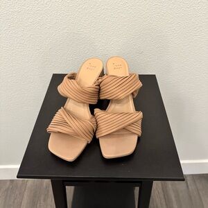 Elegant Tan Women's Sandals